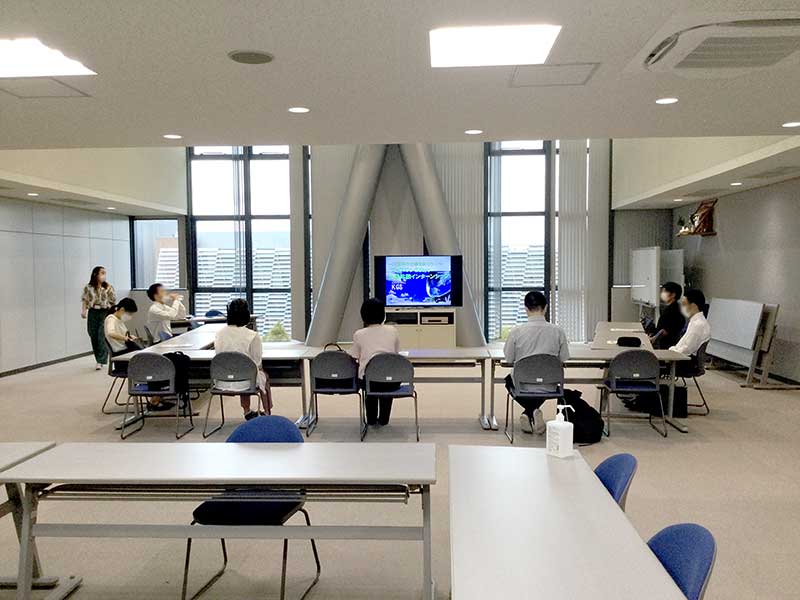 本社対面0.5日の様子